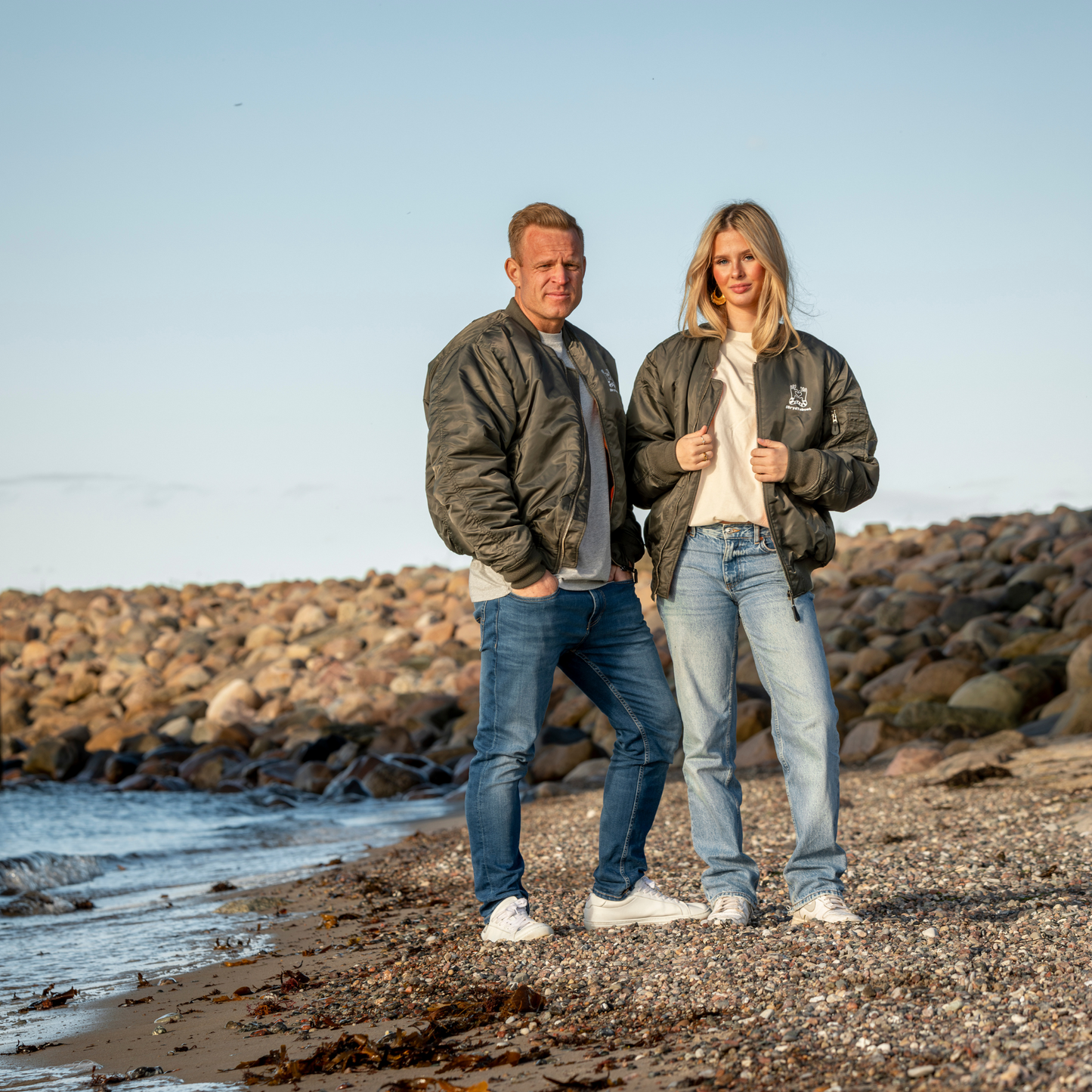 BRYD TABUET SANDFARVET T-SHIRT
