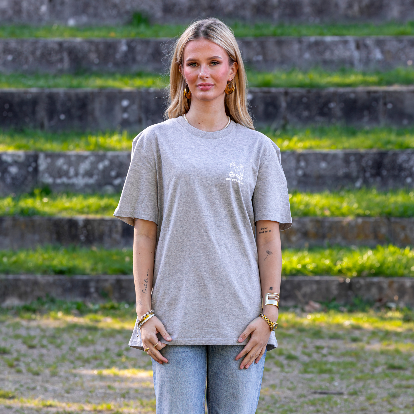 BRYD TABUET GRÅ T-SHIRT